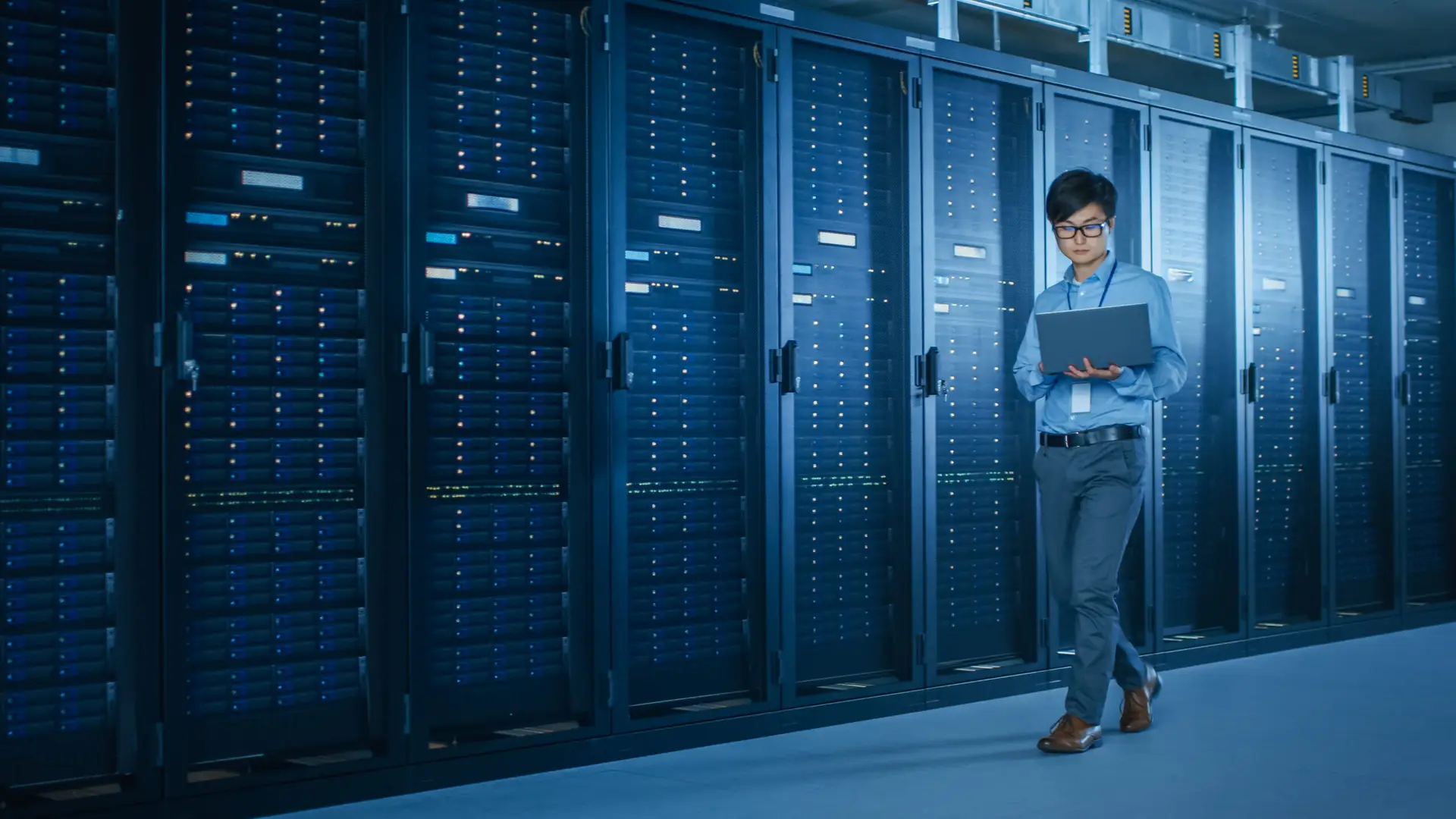 Data center with Ikonmac’s power quality solutions, ensuring efficient energy management