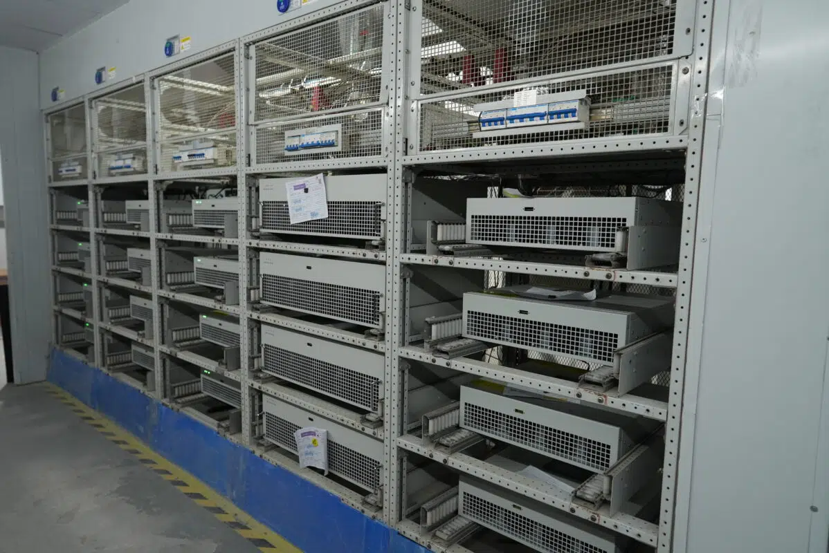 Ikonmac burn-in testing racks with multiple power modules under reliability verification